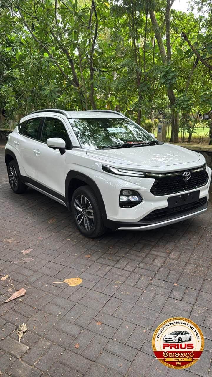 TOYOTA TAISOR V GRADE URBAN CRUISER
